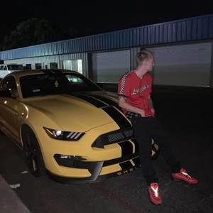 Meet your Posher, Jade